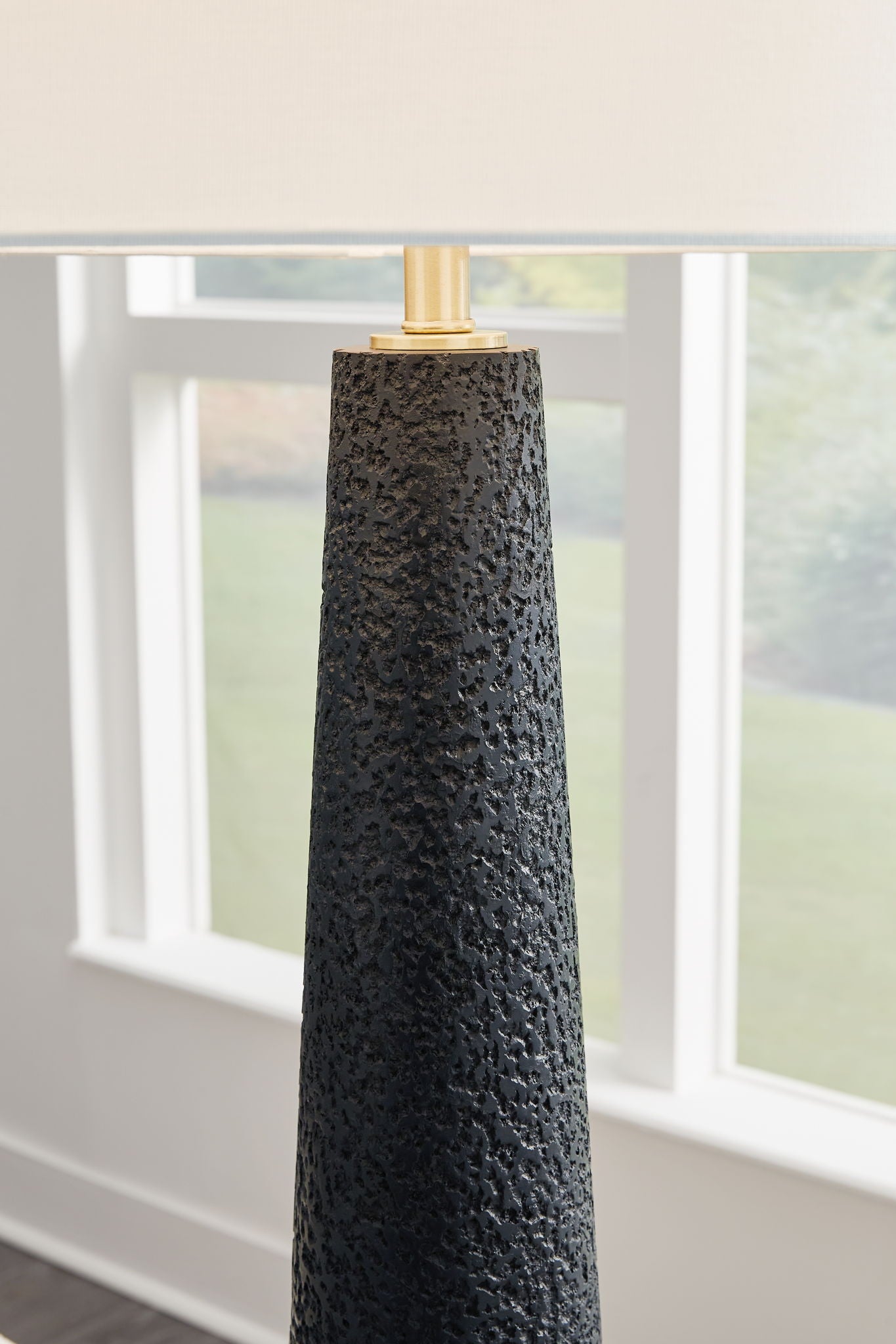 Hallburg - Black - Poly Floor Lamp - Urban Living Furniture (Los Angeles, CA)