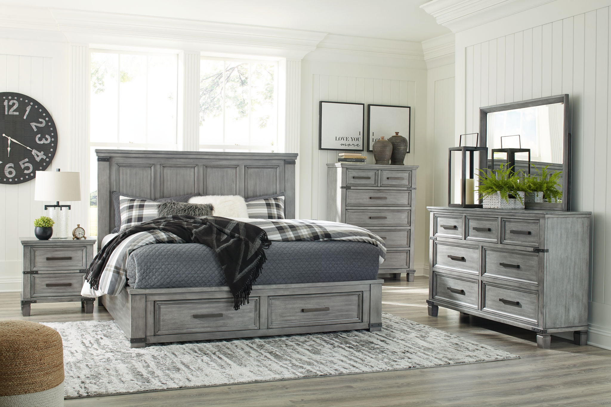 Russelyn - Bedroom Set - Urban Living Furniture (Los Angeles, CA)