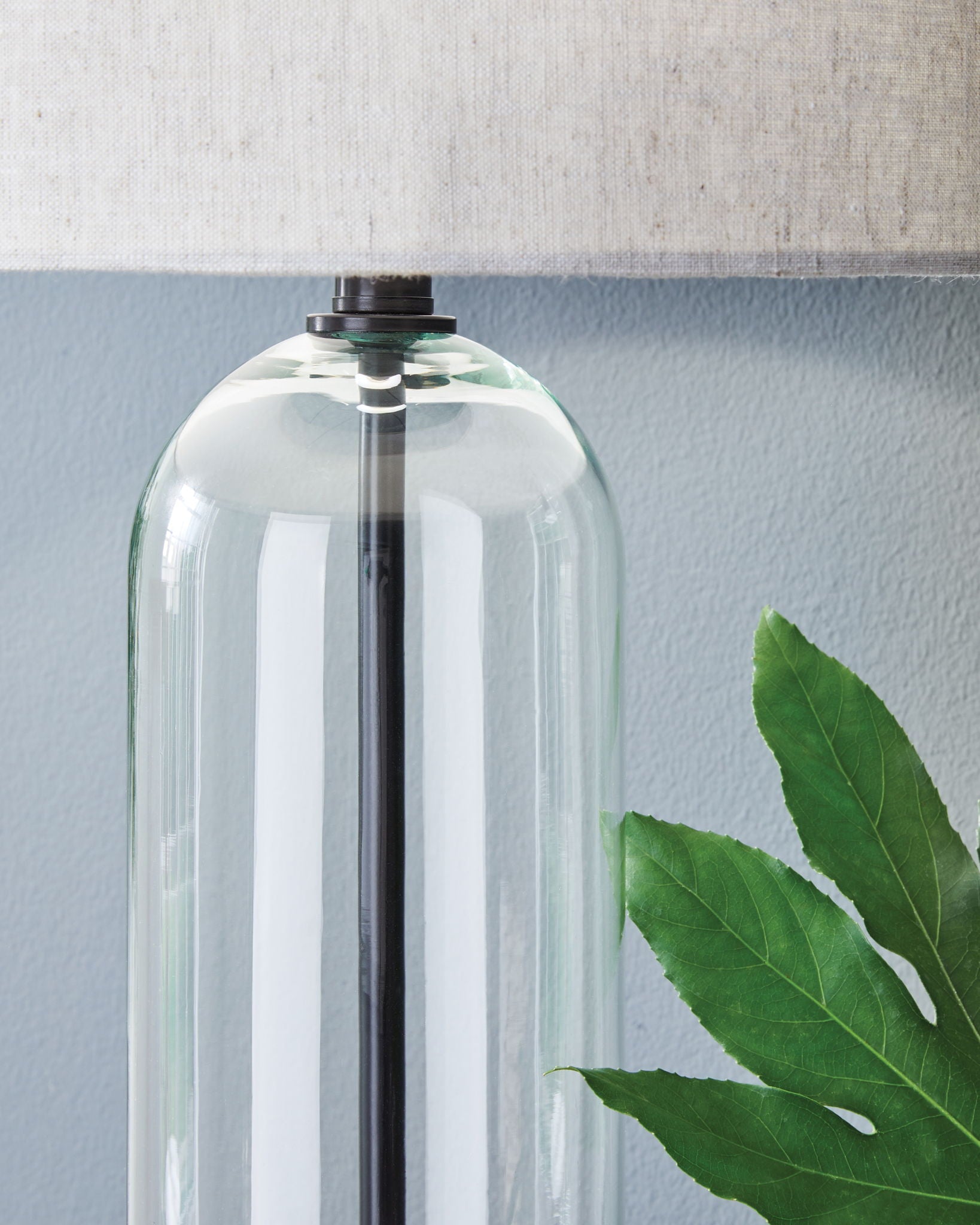 Kerrbrook - Clear / Black - Glass Table Lamp - Urban Living Furniture (Los Angeles, CA)