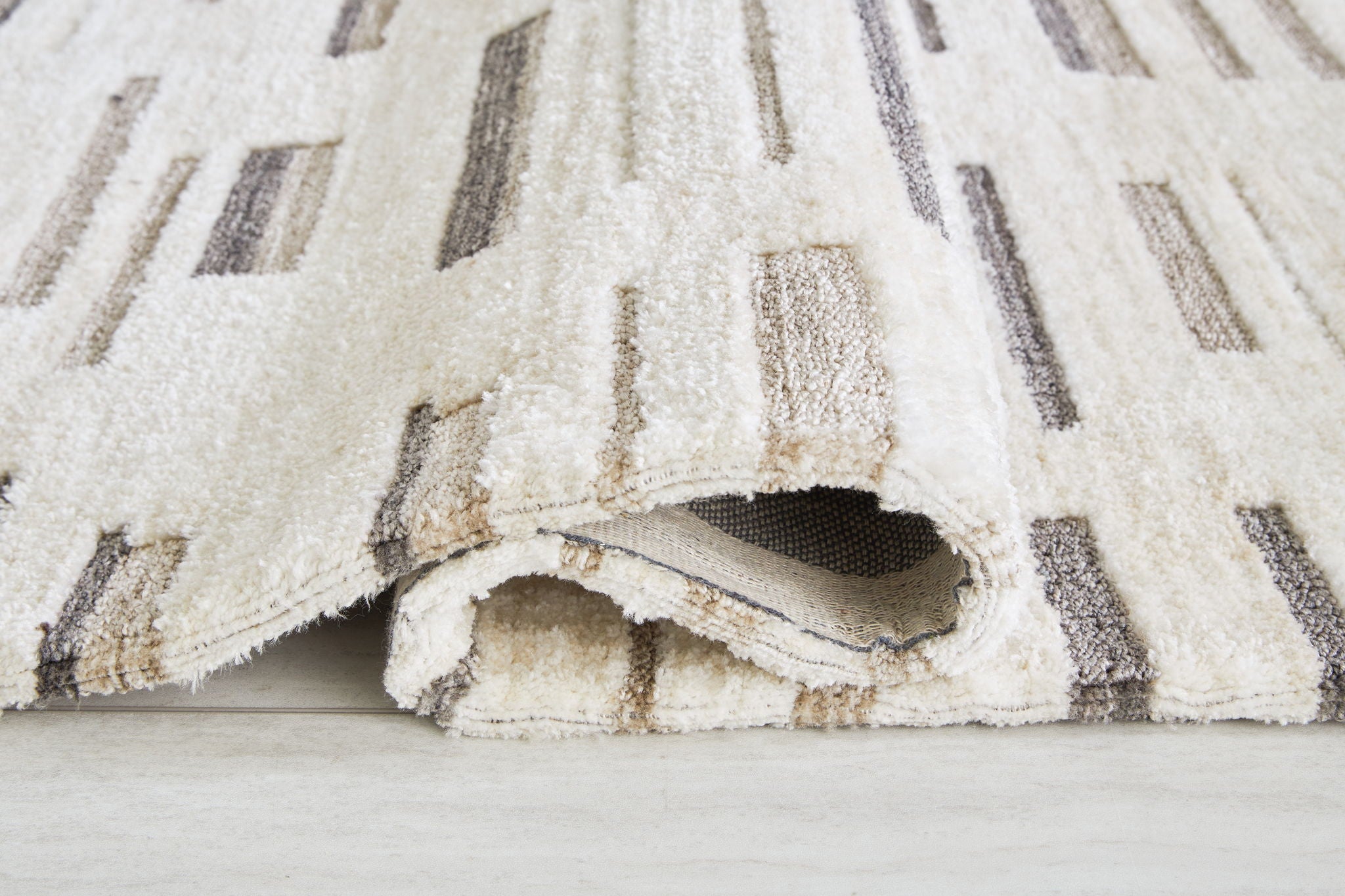 Leesdale - Rug - Urban Living Furniture (Los Angeles, CA)