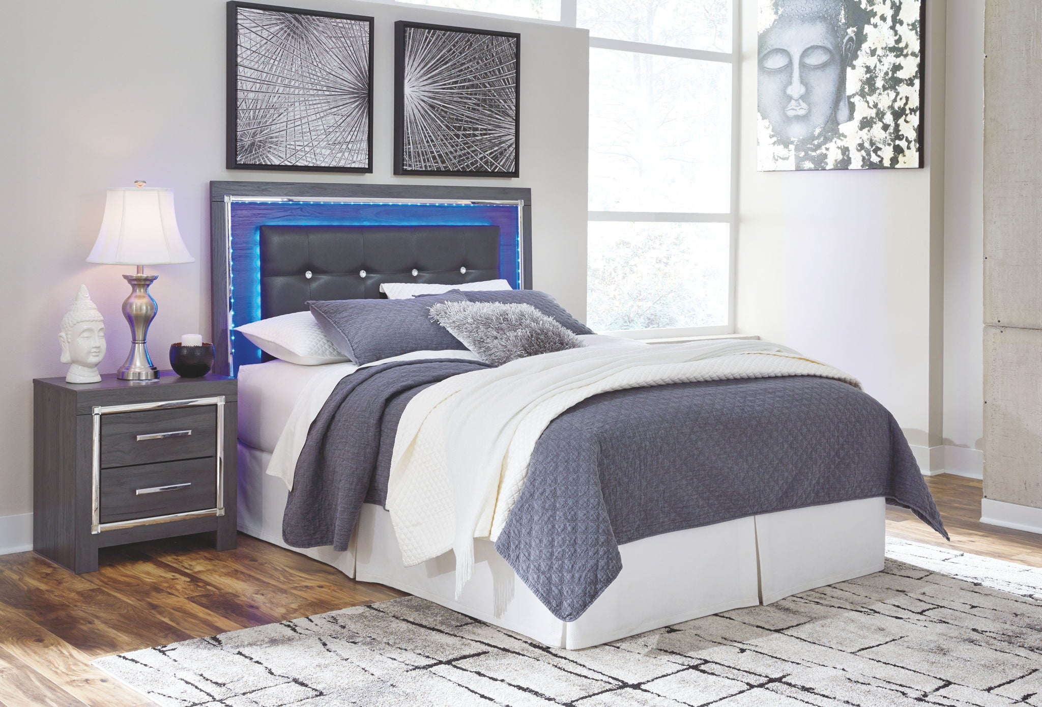 Lodanna - Upholstered Panel Bed - Urban Living Furniture (Los Angeles, CA)