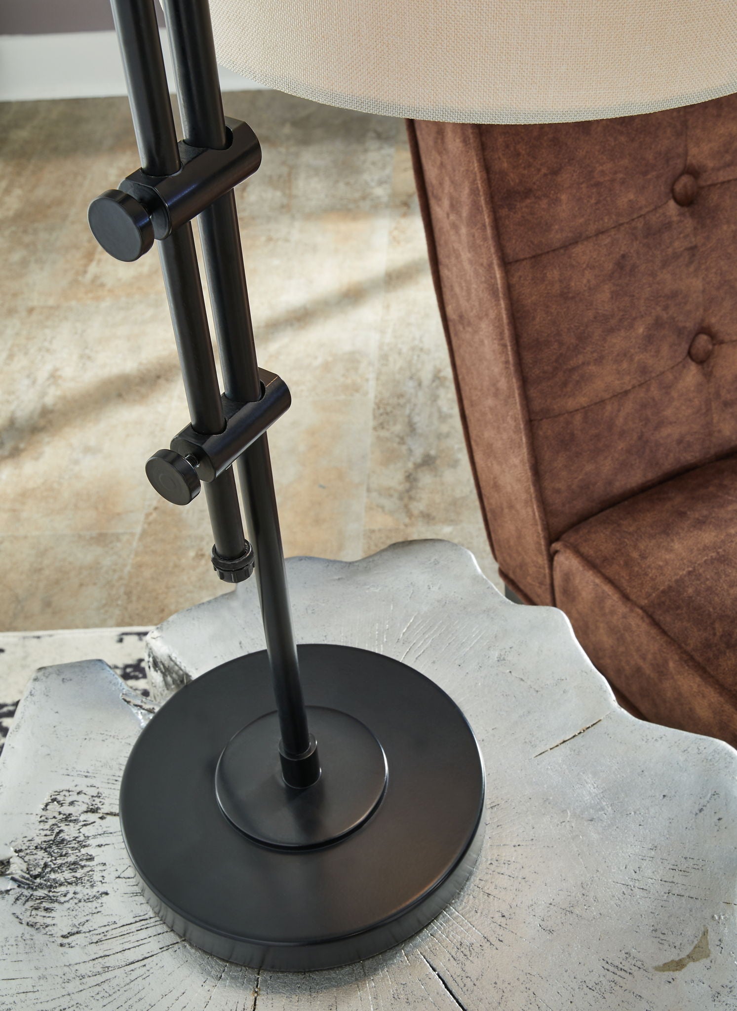 Baronvale - Metal Accent Lamp - Urban Living Furniture (Los Angeles, CA)