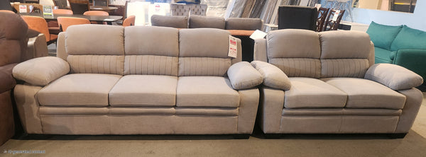 2Pc Sofa/Love Seat in Light Grey