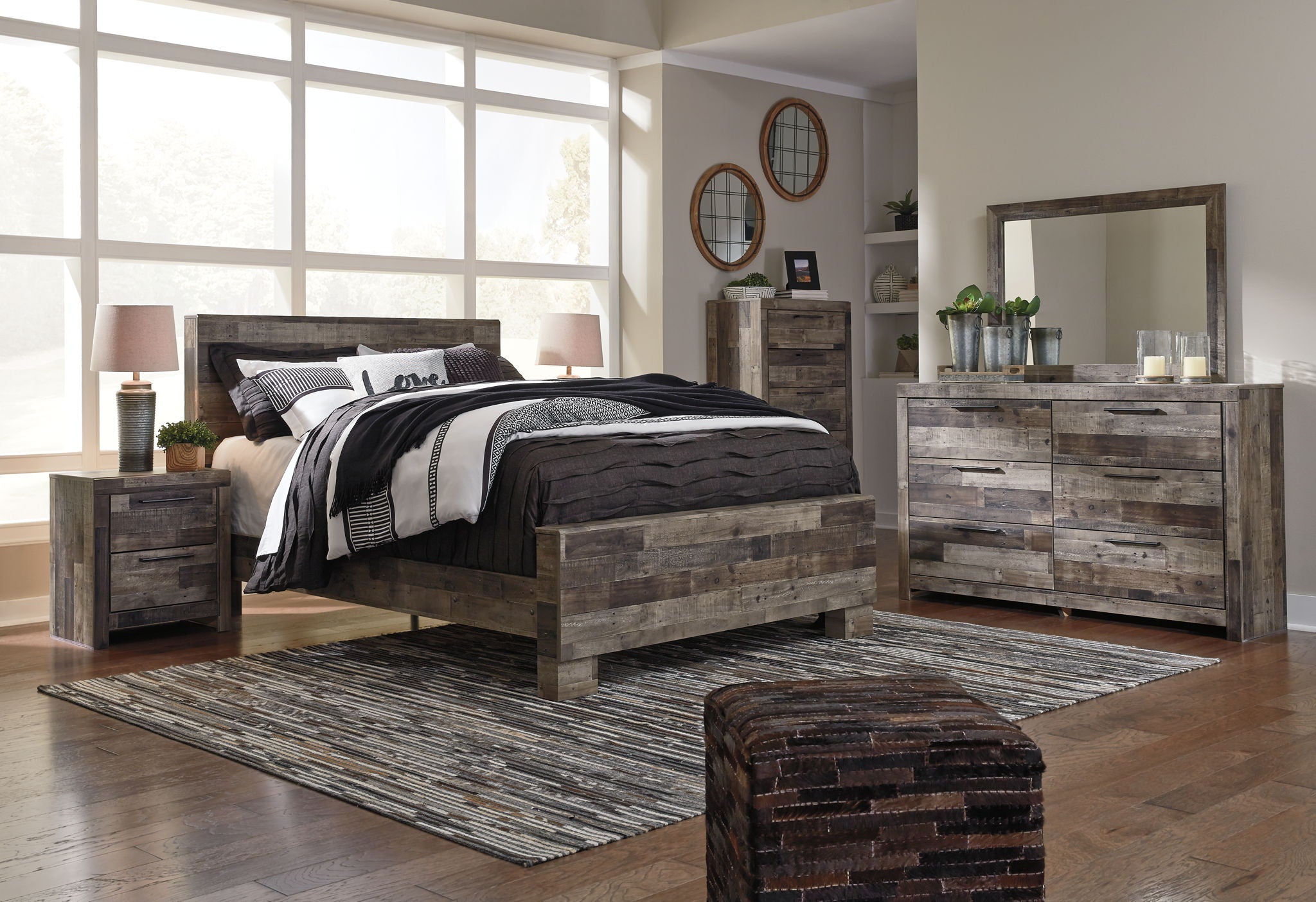 Derekson - Multi Gray - Five Drawer Chest - Urban Living Furniture (Los Angeles, CA)
