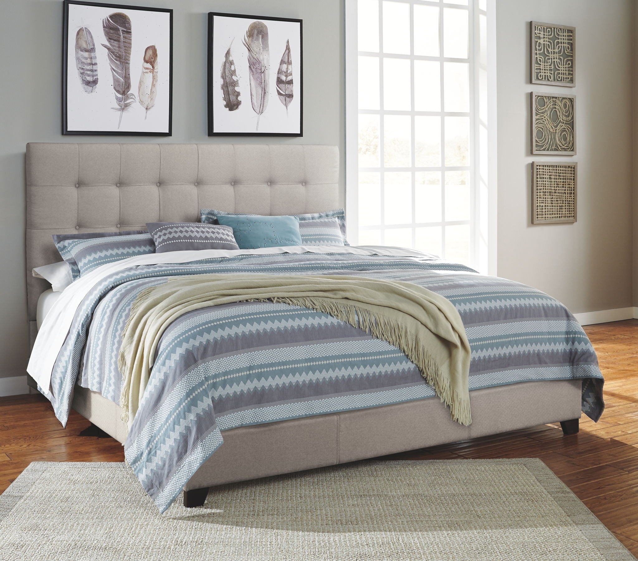 Dolante - Upholstered Bed - Urban Living Furniture (Los Angeles, CA)