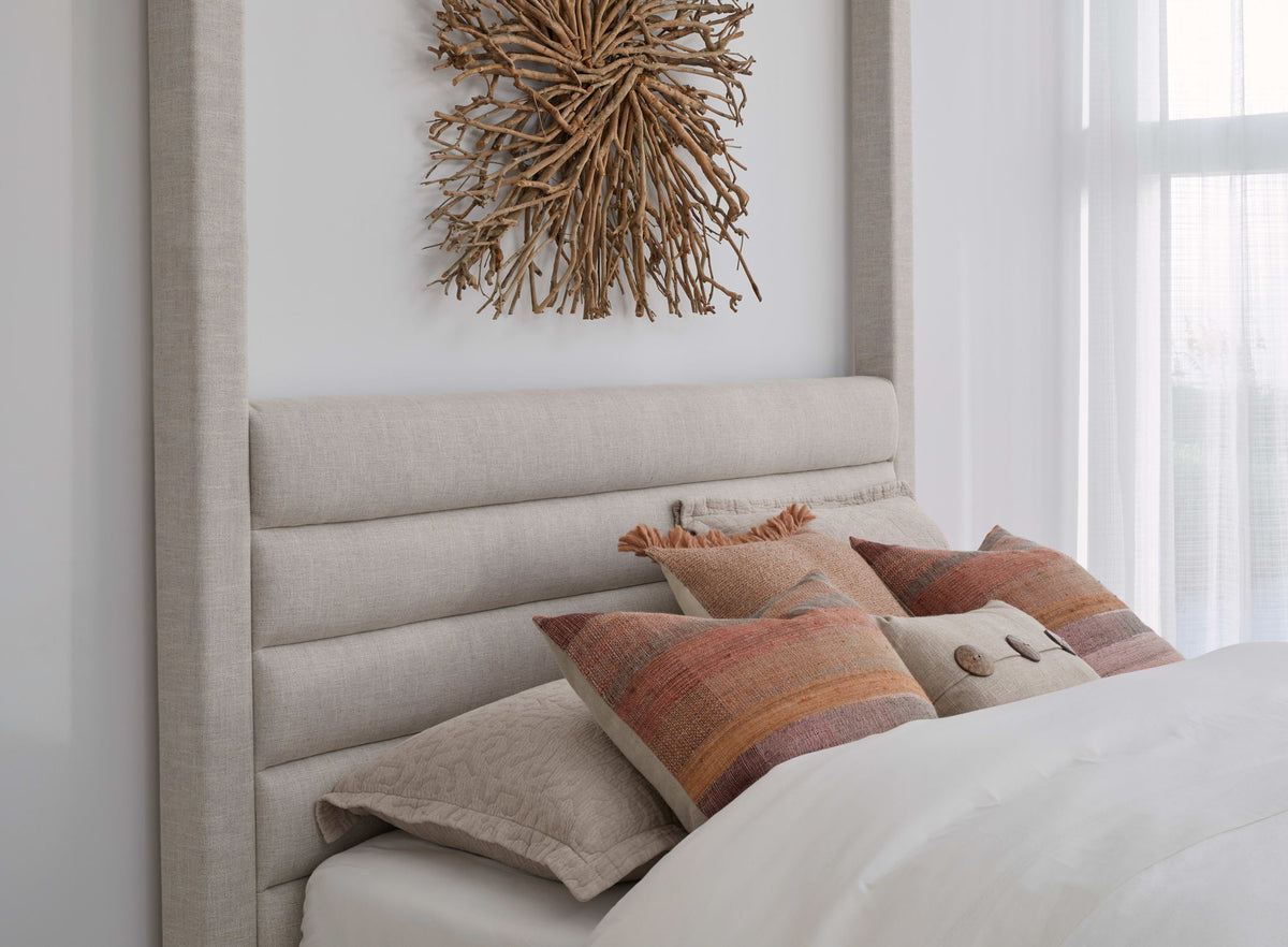 Virgil Rockford - Upholstered Canopy Bed (2026)