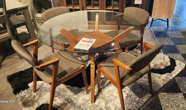 48" Round Glass Table & 4Chairs - Urban Living Furniture (Los Angeles, CA)