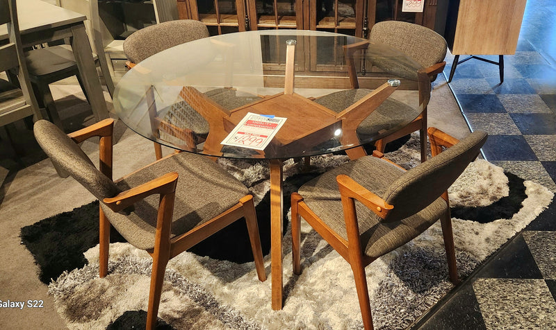 48" Round Glass Table & 4Chairs