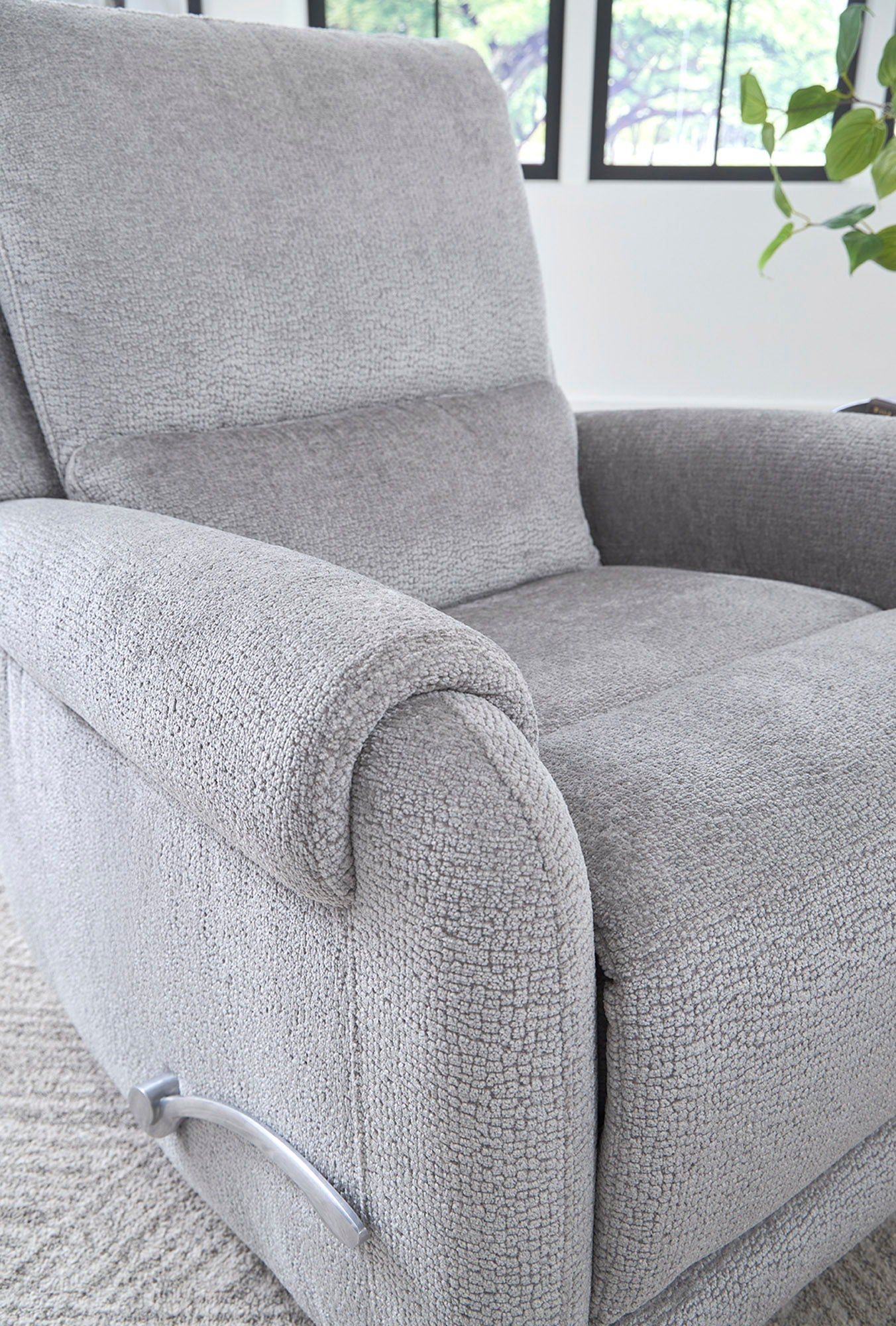 Gentry - Manual Swivel Glider Recliner - Urban Living Furniture (Los Angeles, CA)