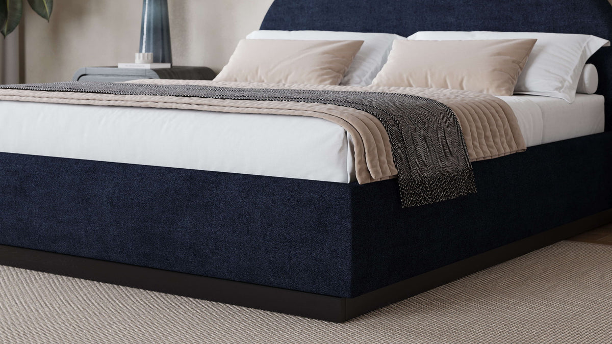Fam Flex - Upholstered Bed (2026)