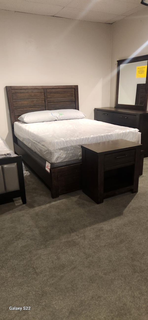 4Pc Queen Bedroom Set