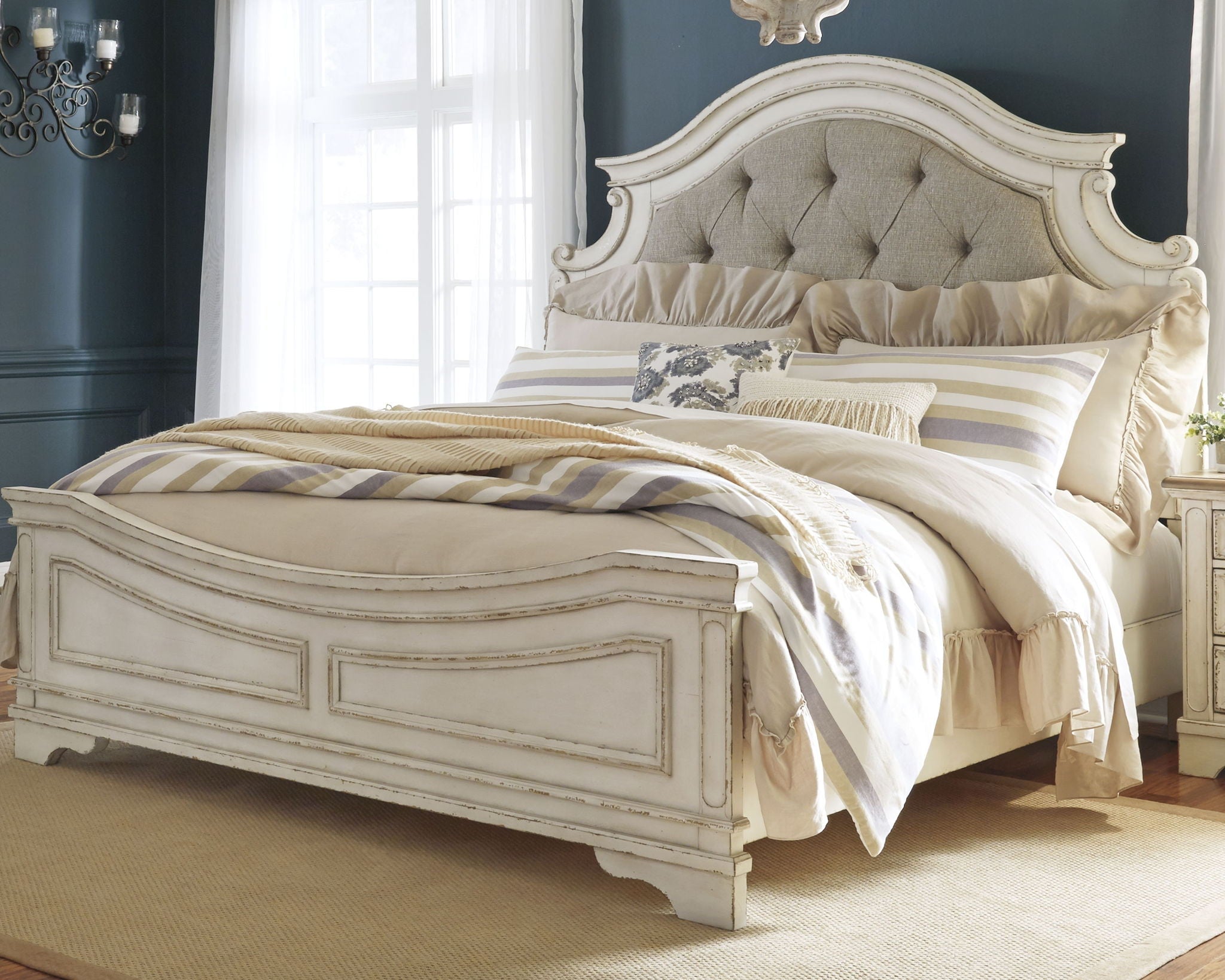 Realyn - Upholstered Panel Bed - Urban Living Furniture (Los Angeles, CA)