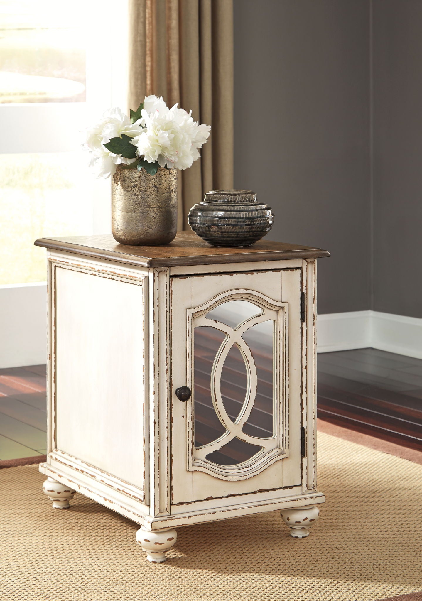 Realyn - White / Brown - Chair Side End Table - Insert Mirror - Urban Living Furniture (Los Angeles, CA)