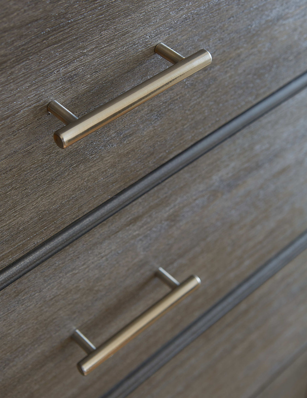 Nevis Riva - Five Drawer Chest - Sharkskin (2024)