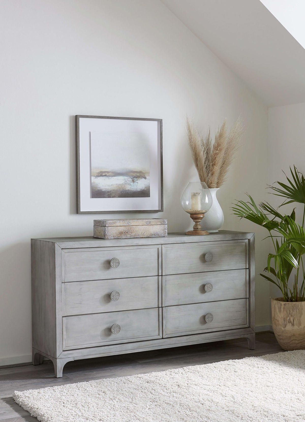 Boho Chic - Six-Drawer Dresser - Washed White (2024)