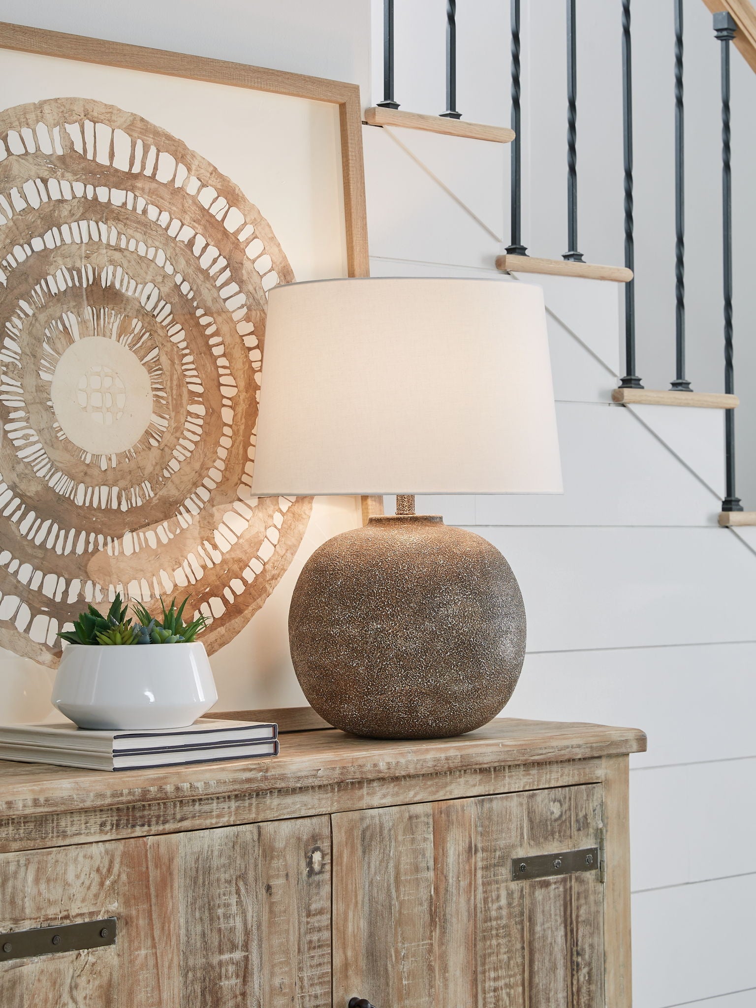 Neavesboro - Antique Brown / White - Metal Table Lamp - Urban Living Furniture (Los Angeles, CA)