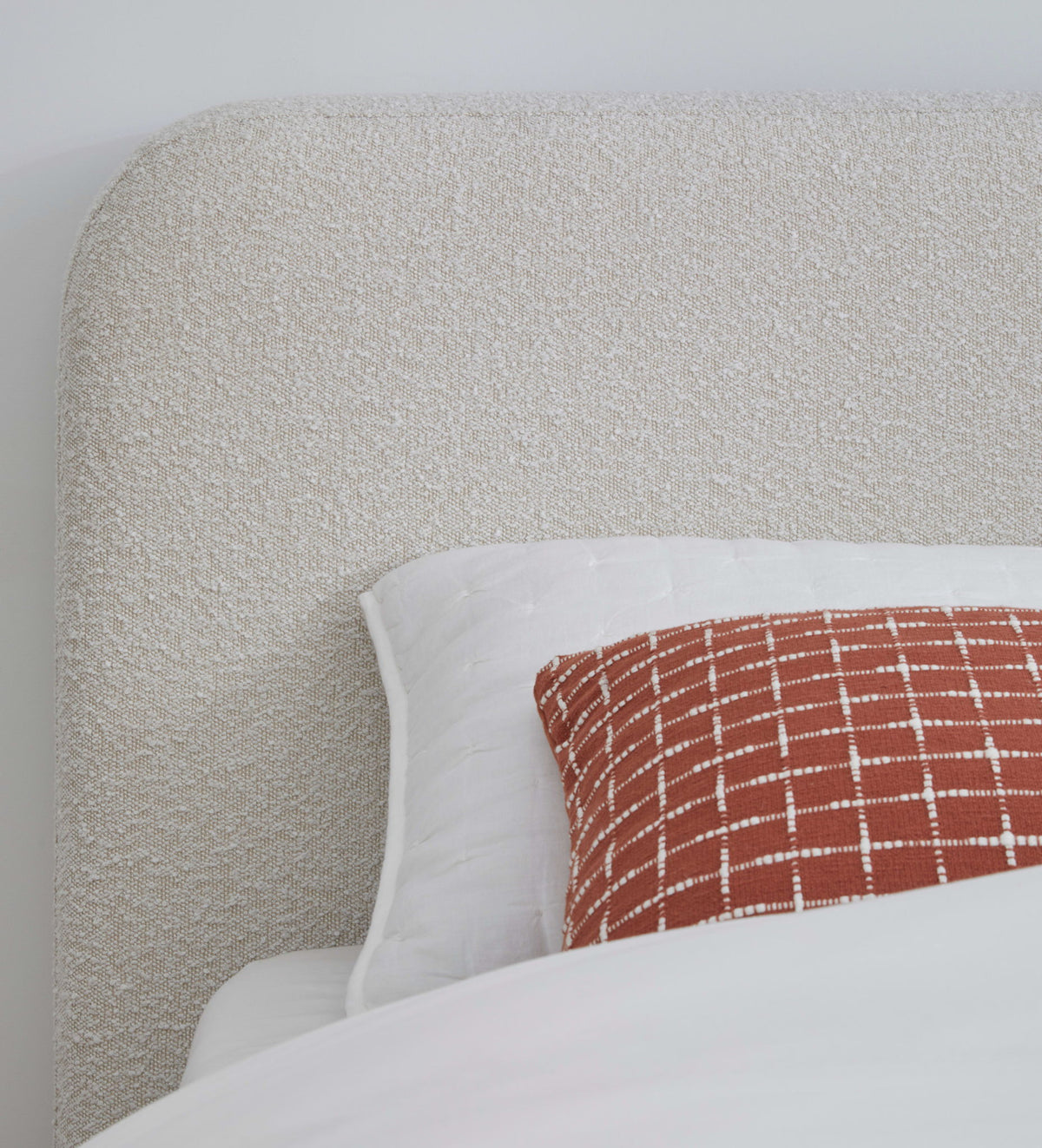 Virgil Off-White - Upholstered Platform Bed