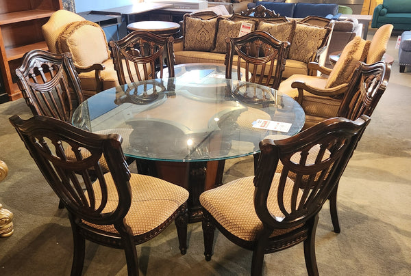 7Pc Victorian Dining Set on consignment