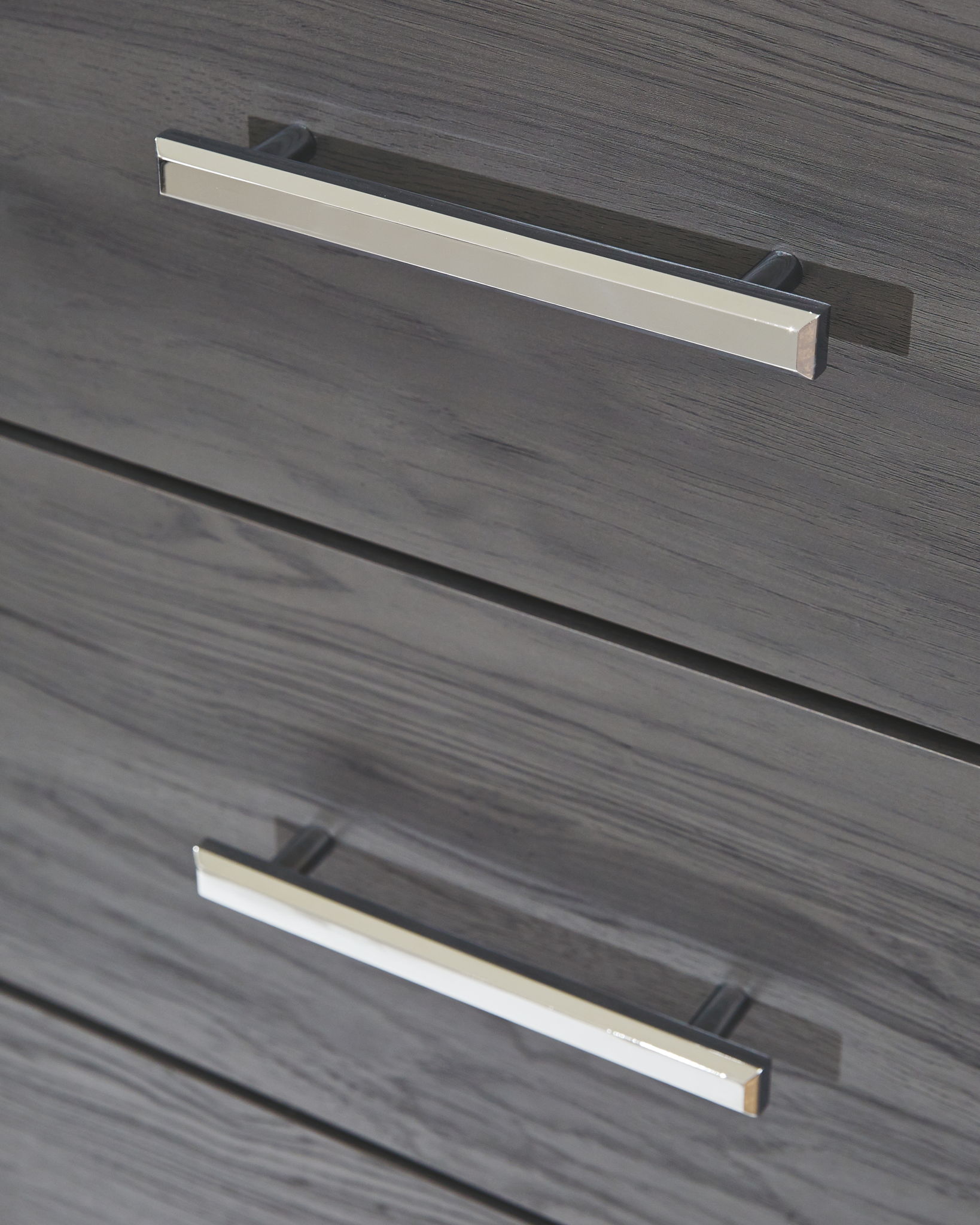 Lodanna - Gray - Five Drawer Chest - Urban Living Furniture (Los Angeles, CA)
