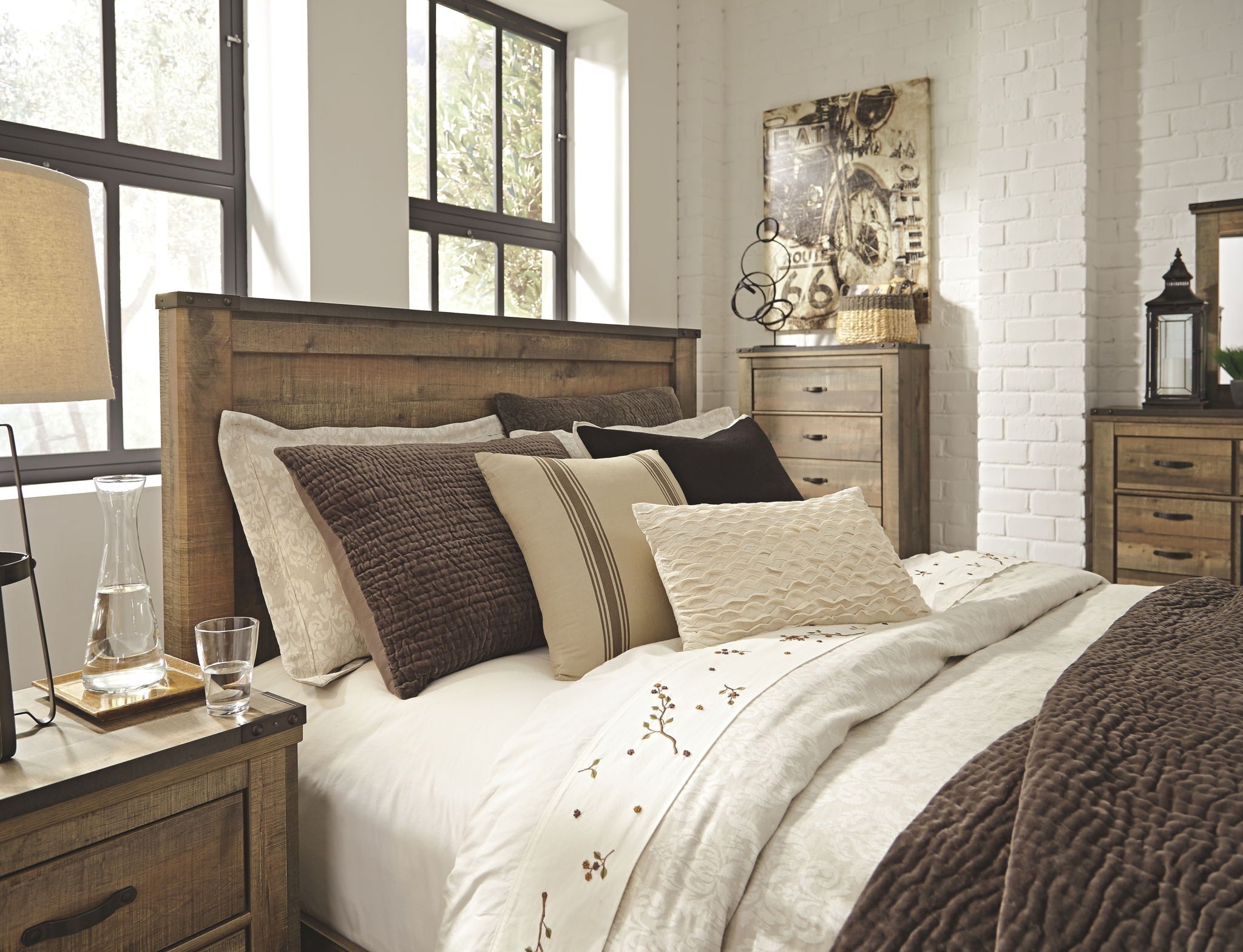 Trinell - Panel Bed - Urban Living Furniture (Los Angeles, CA)