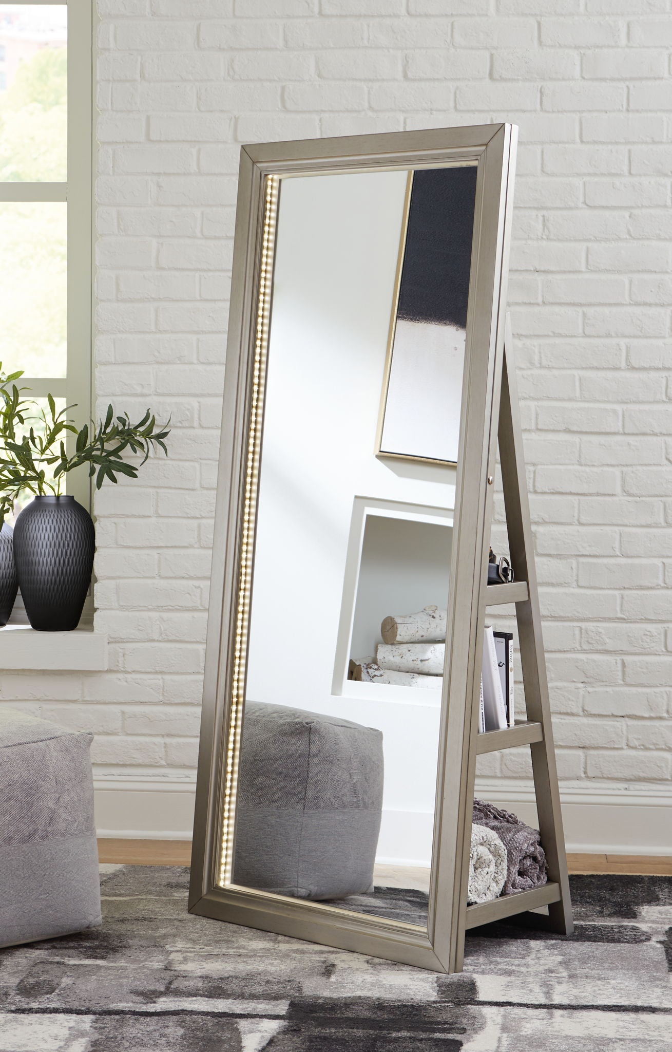 Evesen - Floor Standing Mirror/Storage - Urban Living Furniture (Los Angeles, CA)