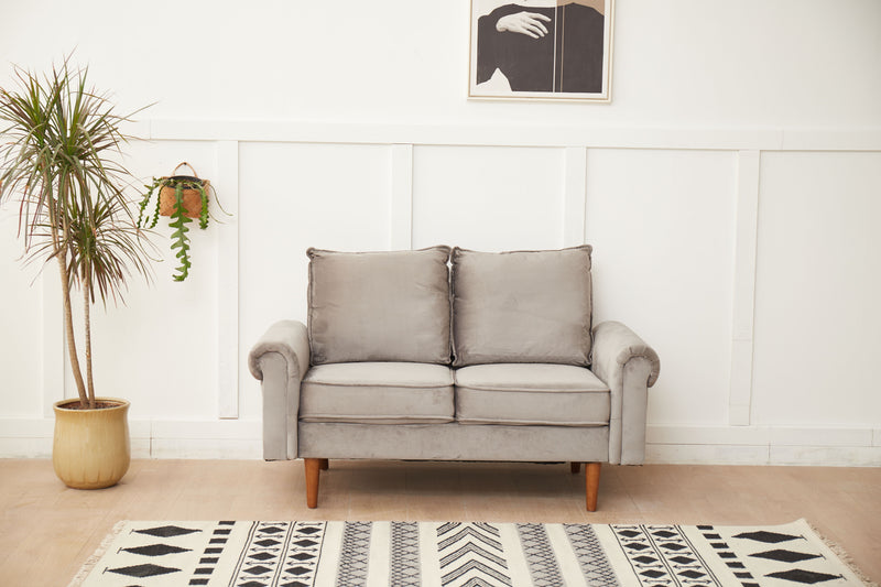 Graceful Design Plush Comfort Loveseat