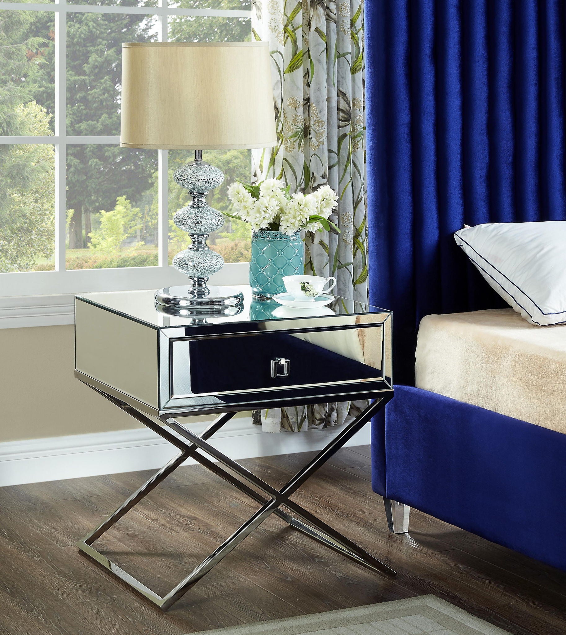 Lynn - Side Table - Chrome - Urban Living Furniture (Los Angeles, CA)