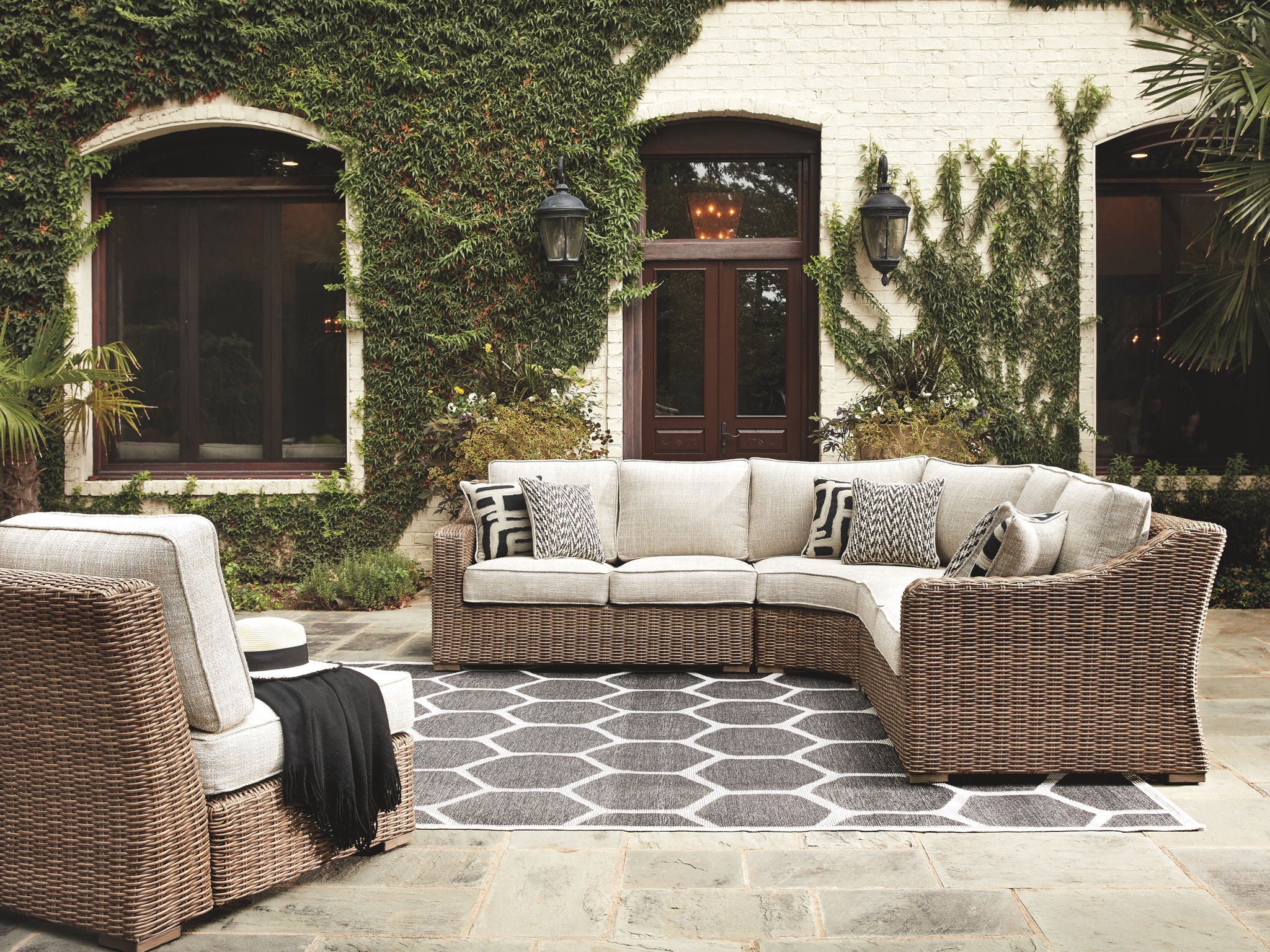Beachcroft - Sectional Lounge Set - Urban Living Furniture (Los Angeles, CA)