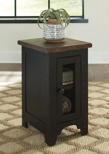 Valebeck Chairside End Table