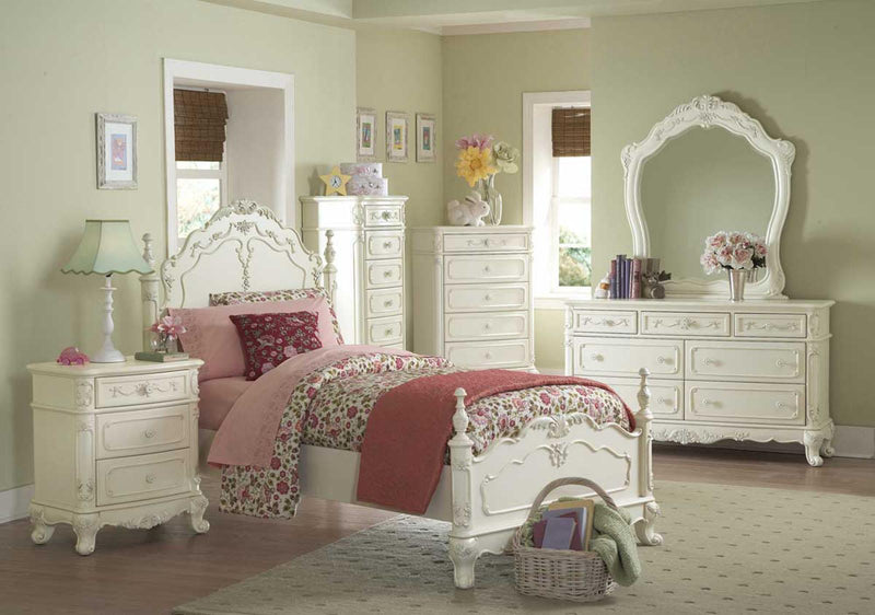 Homelegance Cinderella Full Poster Bed in Antique White 1386FNW-1* - Urban Living Furniture (Los Angeles, CA)