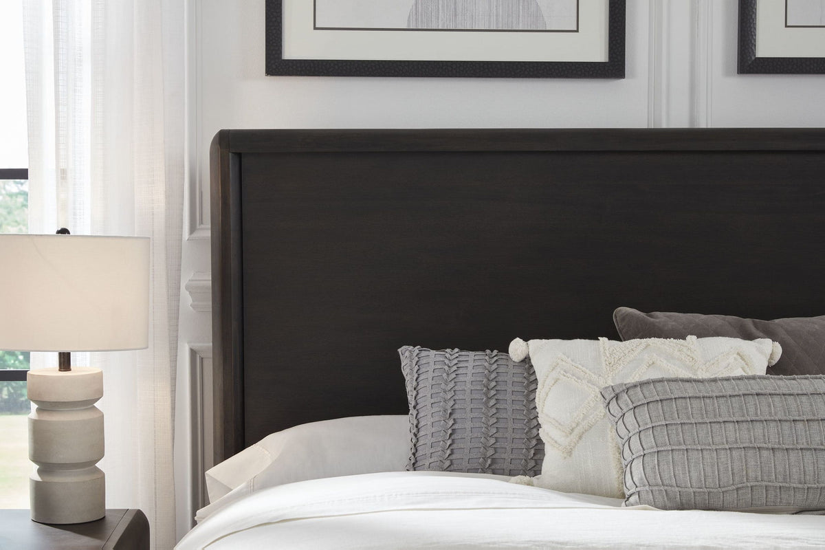 Xolani - Acacia Wood Platform Bed