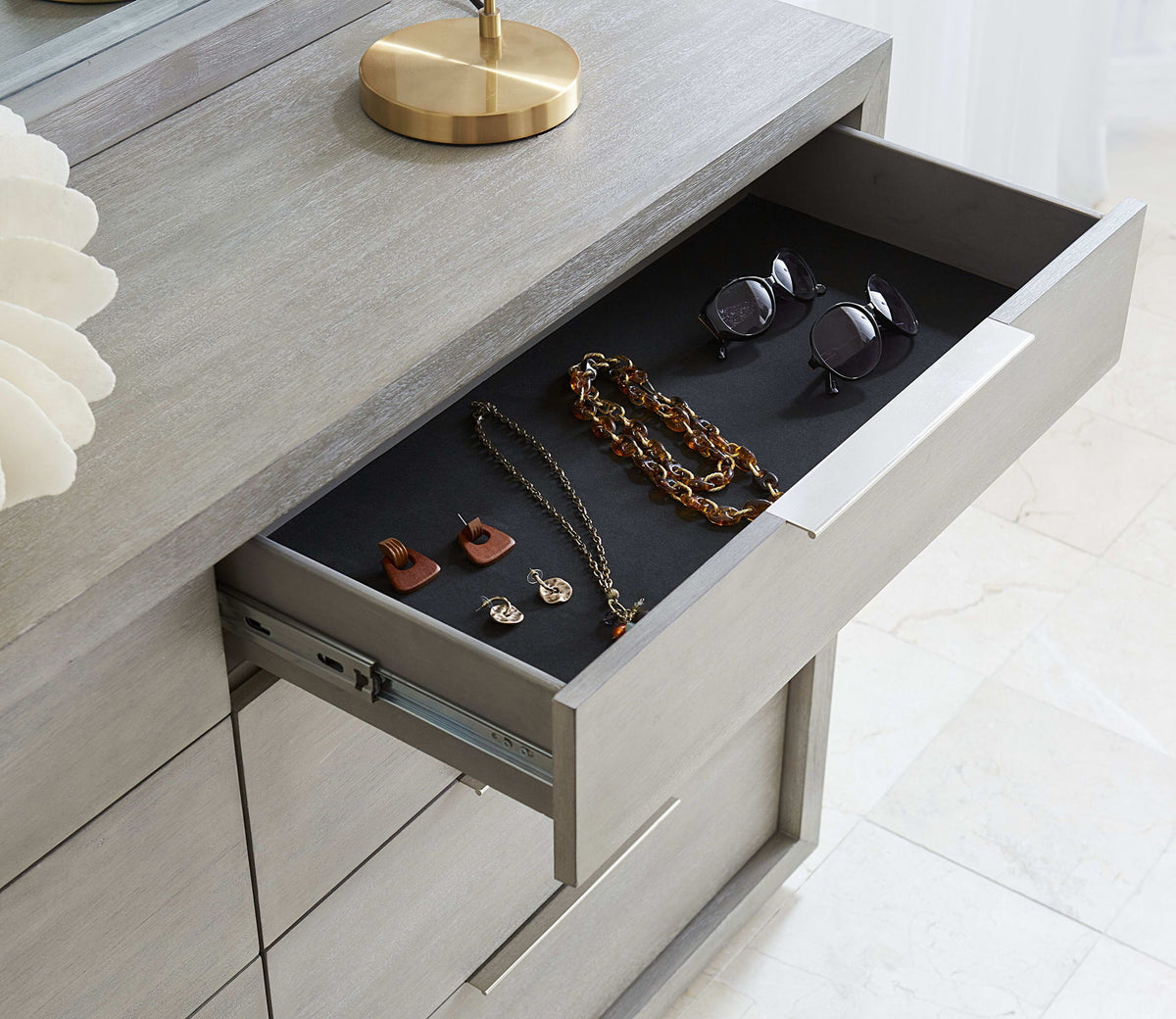 Oxford - Eight Drawer Dresser