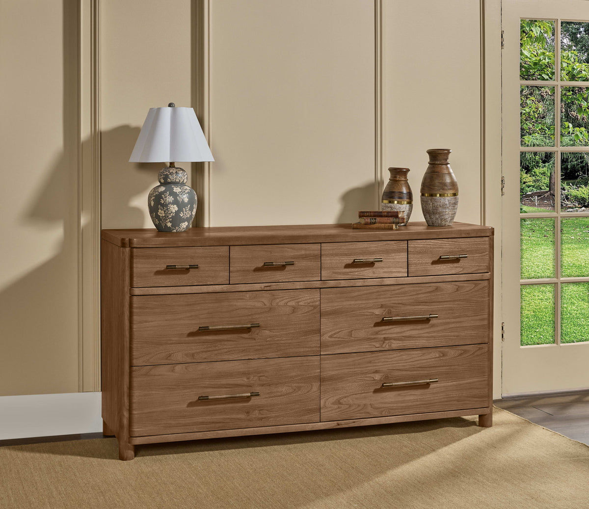 Hollis - 8 Drawer Dresser - Cabin Glow