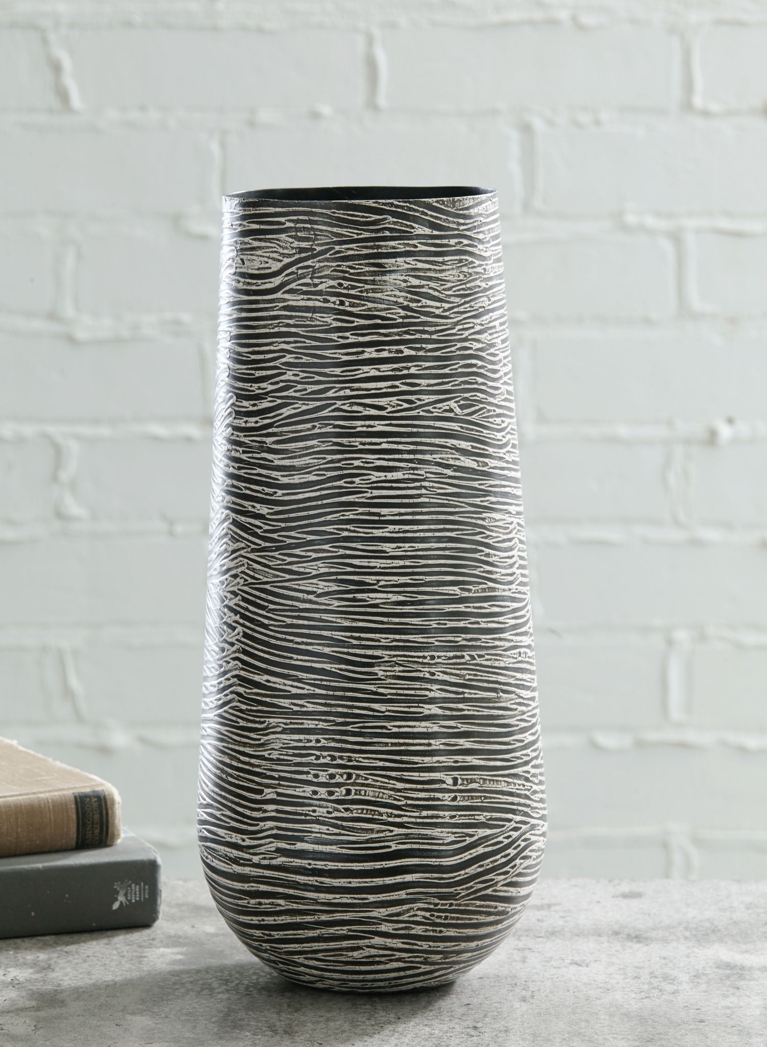 Fynn - Vase - Urban Living Furniture (Los Angeles, CA)