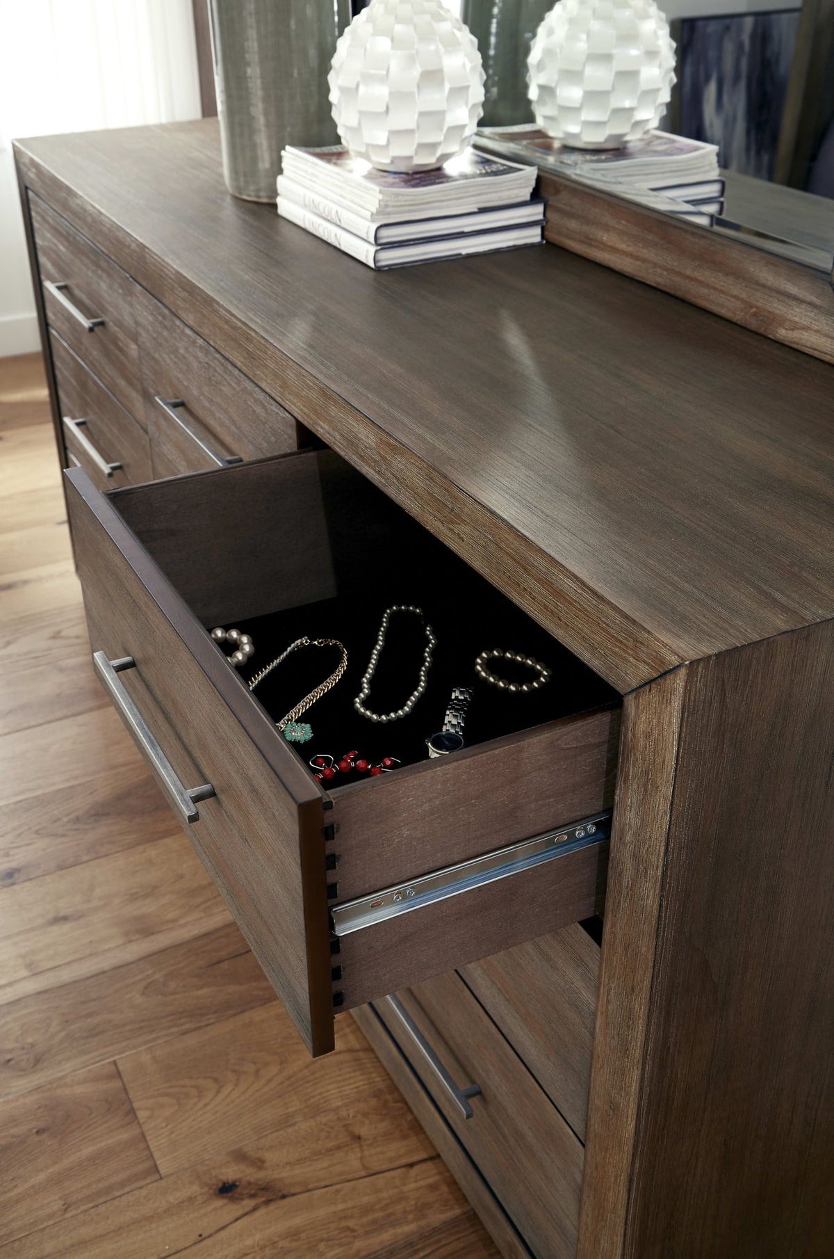 Melbourne - Nine Drawer Dresser