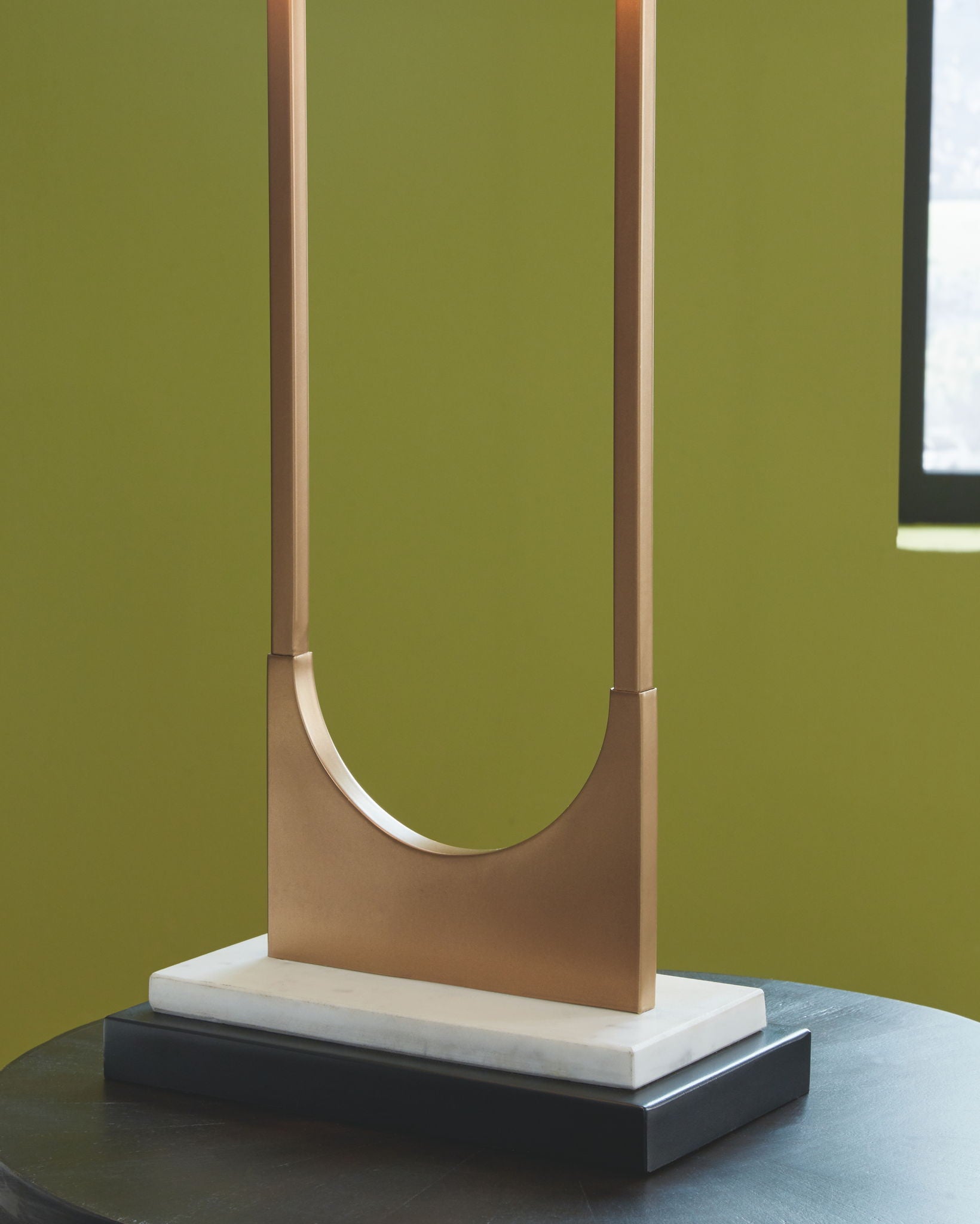 Malana - Brass Finish - Metal Table Lamp - Urban Living Furniture (Los Angeles, CA)