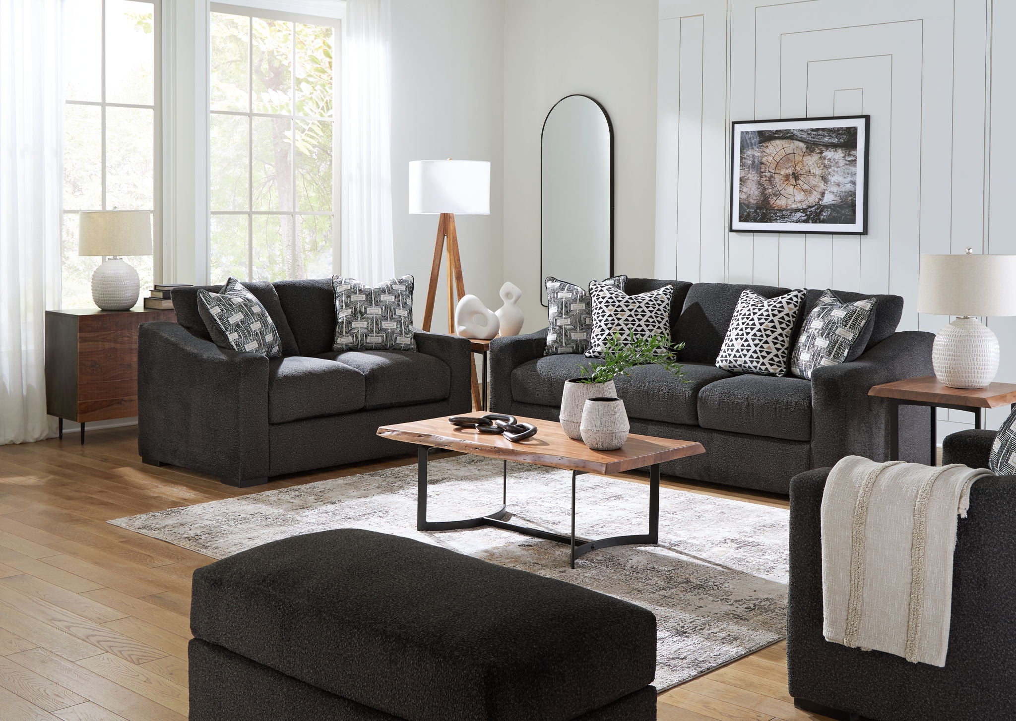 Wryenlynn - Living Room Set - Urban Living Furniture (Los Angeles, CA)