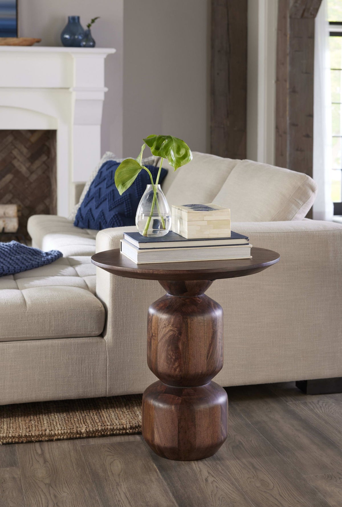 Sunrise - Virton Solid Wood Round Table