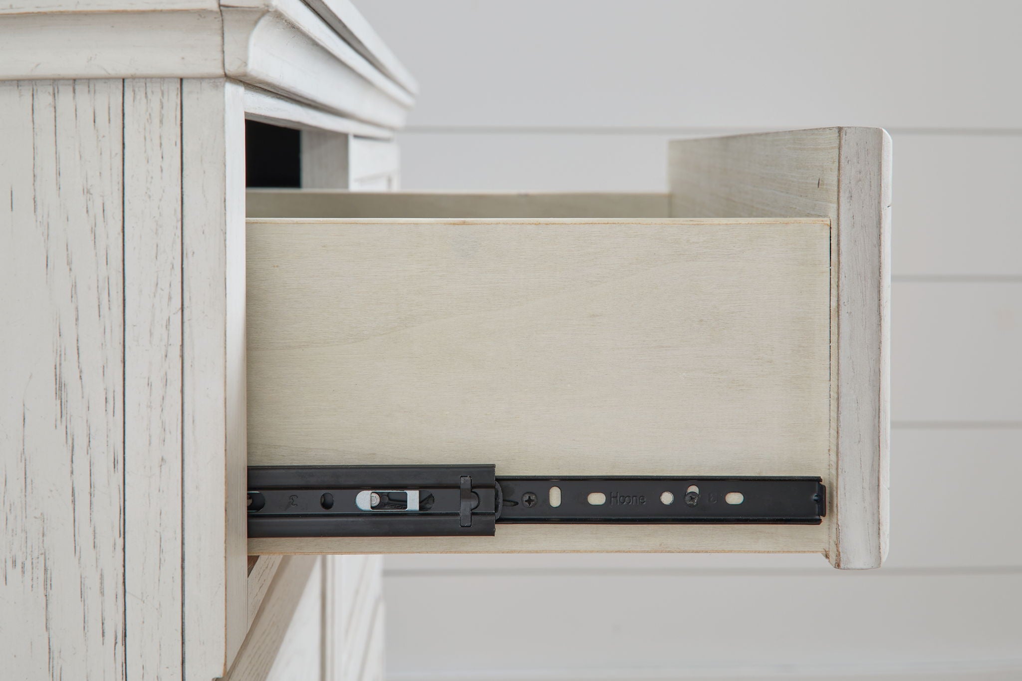 Robbinsdale - Dresser, Mirror - Youth - Antique White - Urban Living Furniture (Los Angeles, CA)