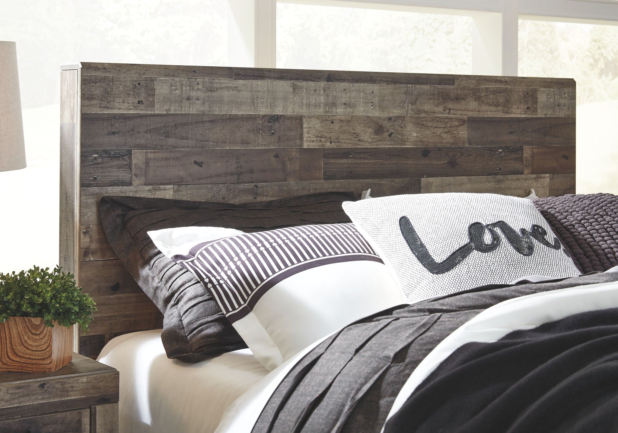 Derekson - Panel Bedroom Set - Urban Living Furniture (Los Angeles, CA)