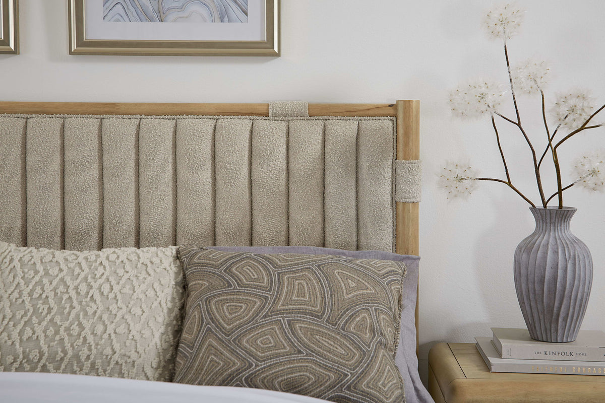 Furano - Upholstered Panel Bed