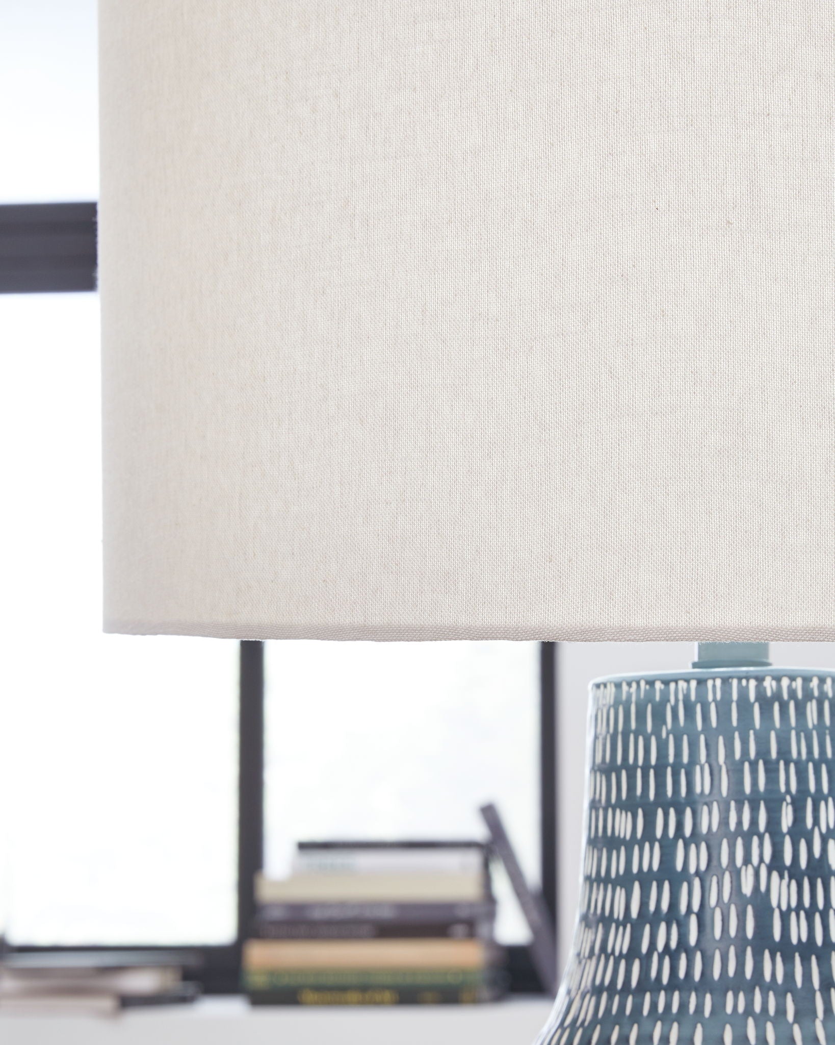 Schylarmont - Antique Gray / White - Metal Table Lamp - Urban Living Furniture (Los Angeles, CA)