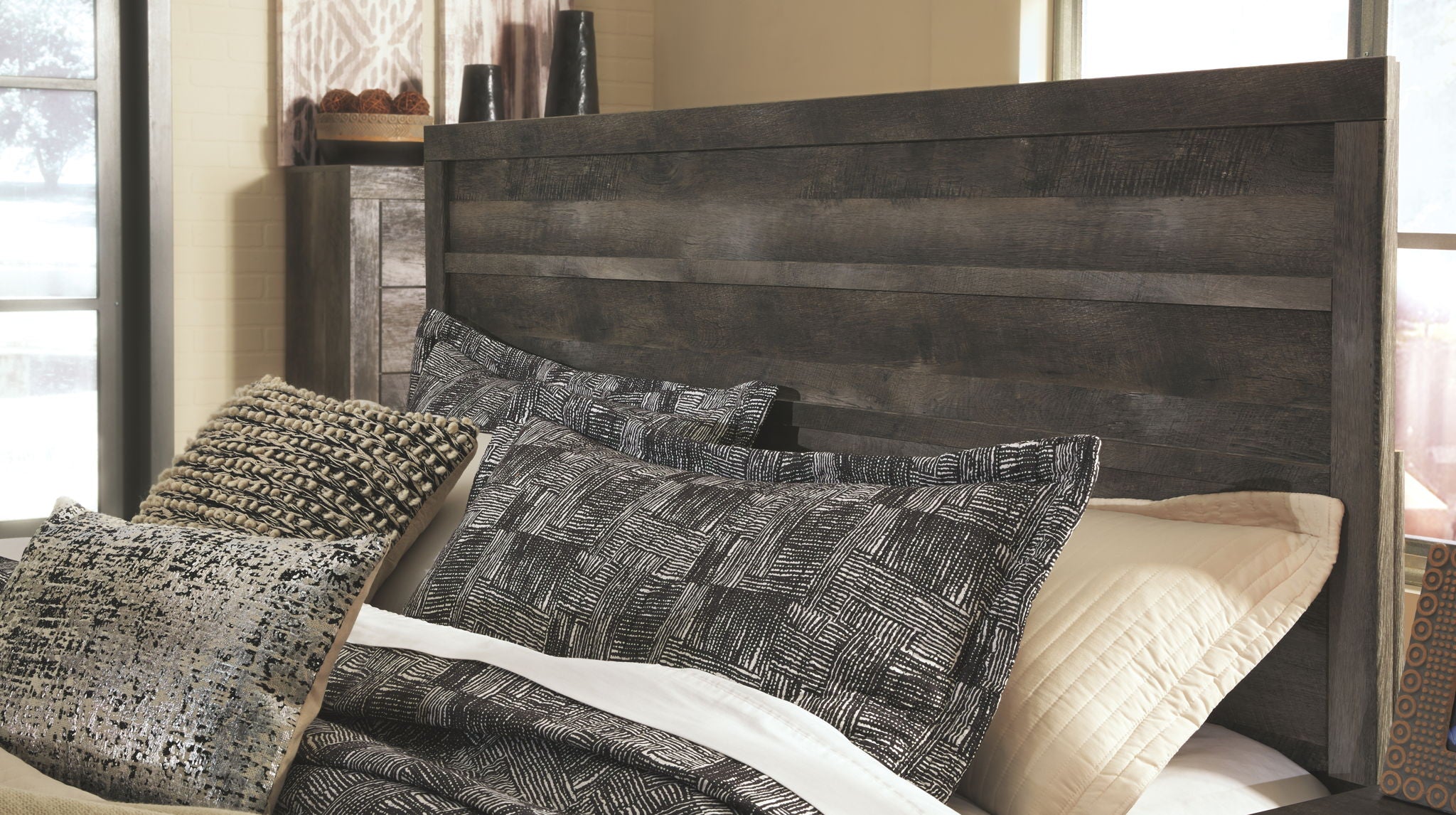 Wynnlow - Panel Bedroom Set - Urban Living Furniture (Los Angeles, CA)