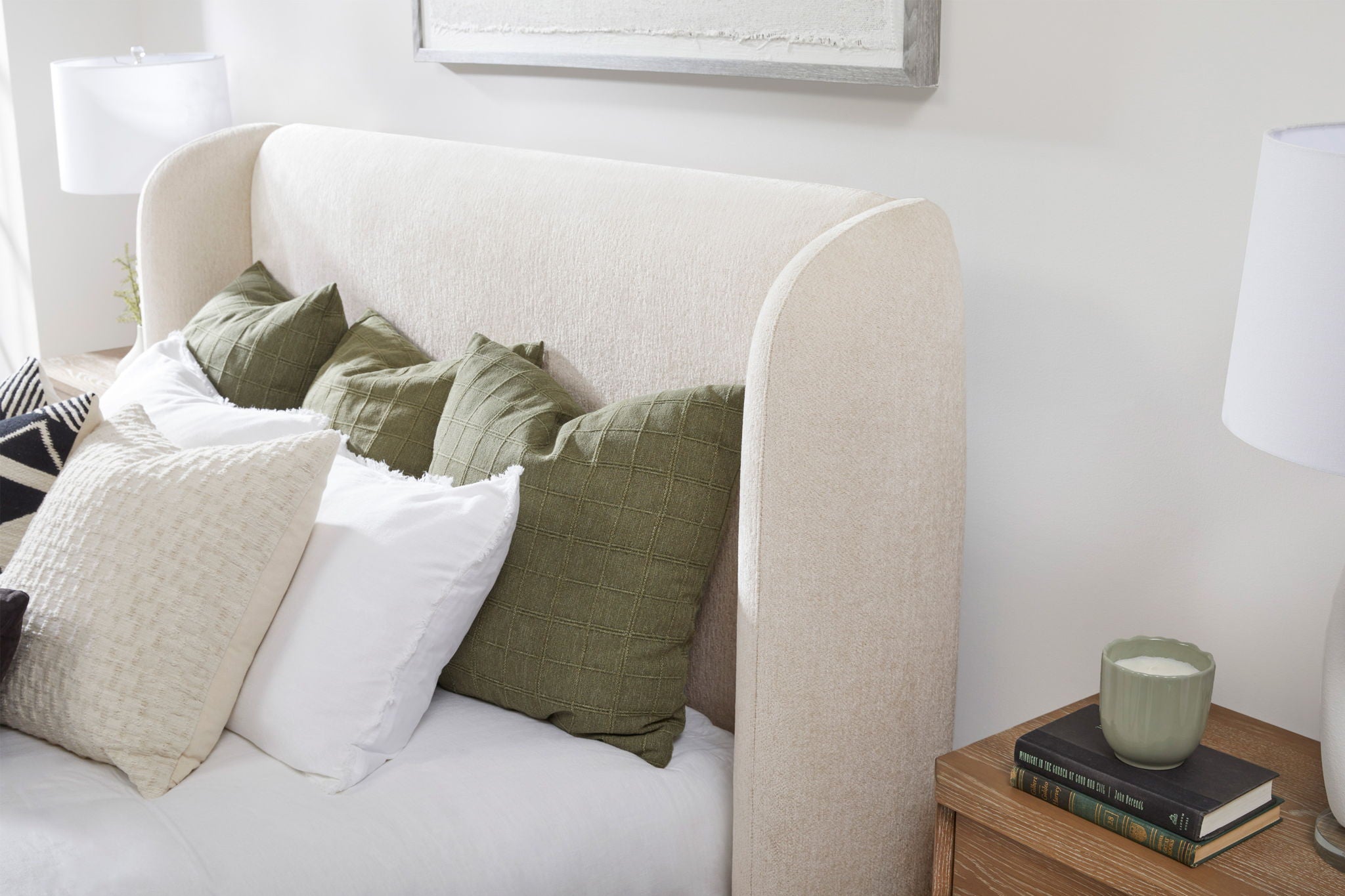 Shiloh - Wingback Upholstered Bed - Urban Living Furniture (Los Angeles, CA)