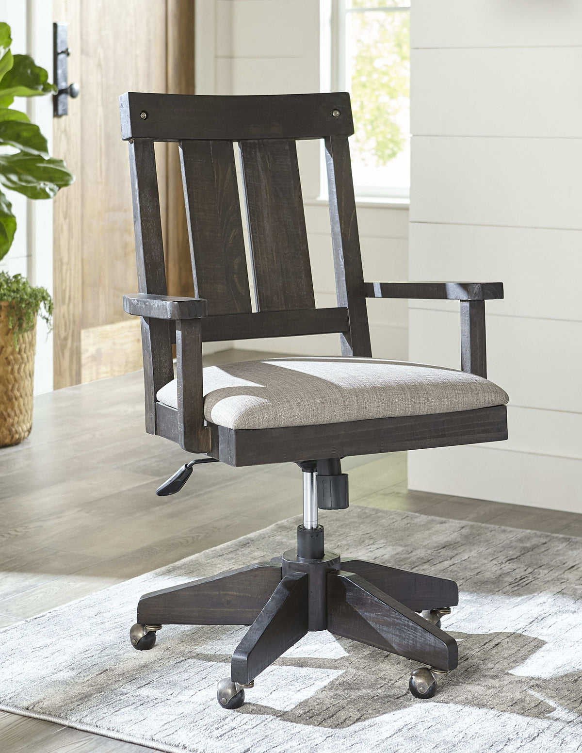 Yosemite - Solid Wood Arm Chair - Cafe