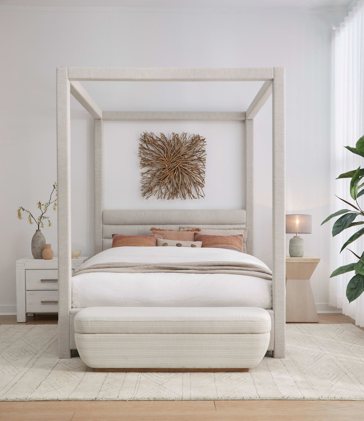 Virgil Rockford - Upholstered Canopy Bed (2026)