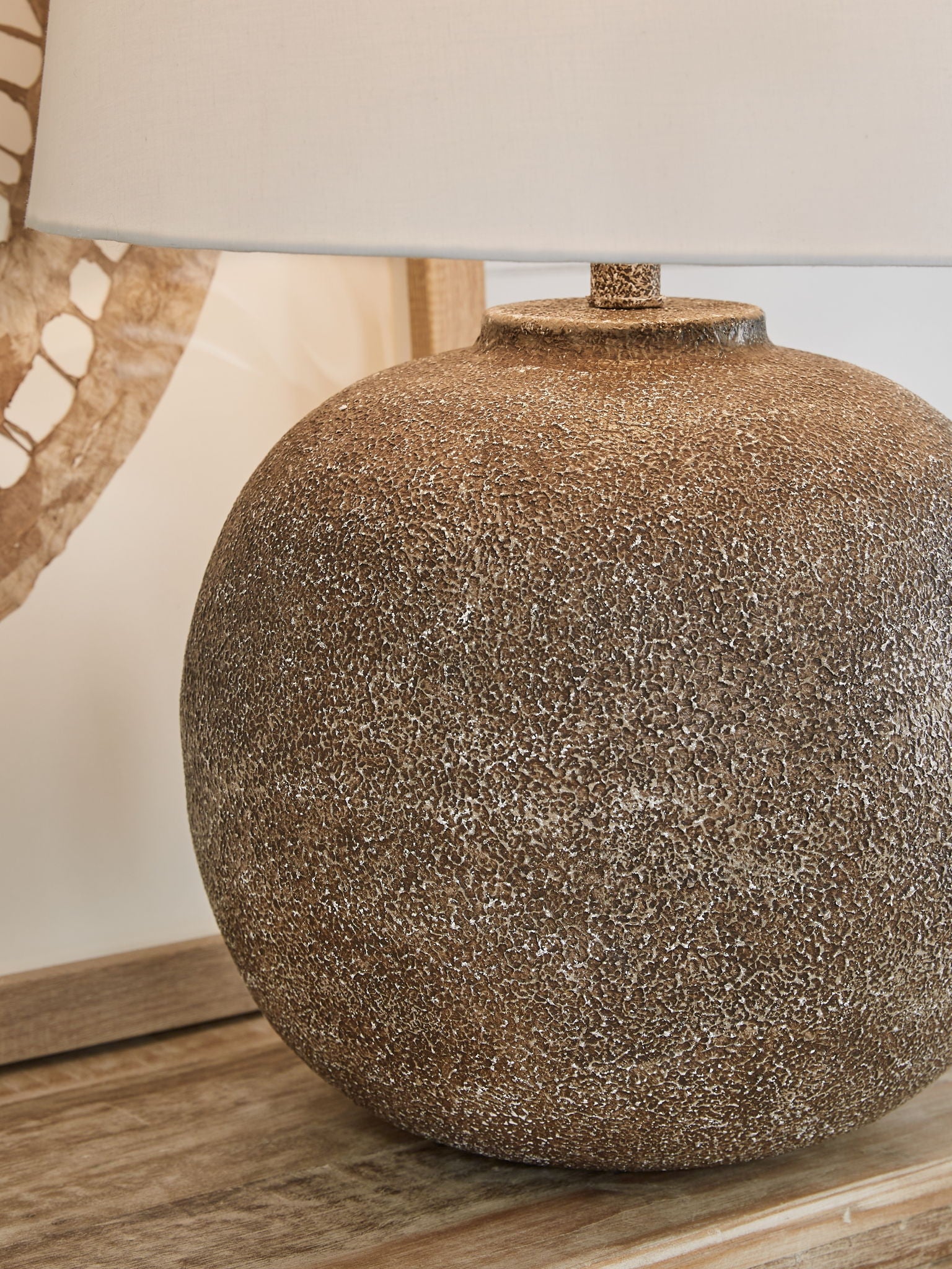 Neavesboro - Antique Brown / White - Metal Table Lamp - Urban Living Furniture (Los Angeles, CA)