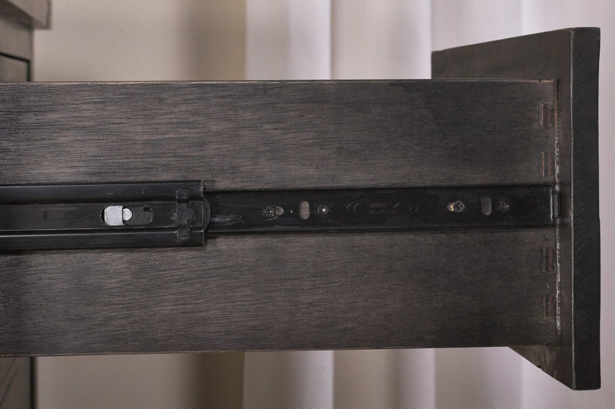 Yosemite - Solid Wood Chest - Cafe (2024)