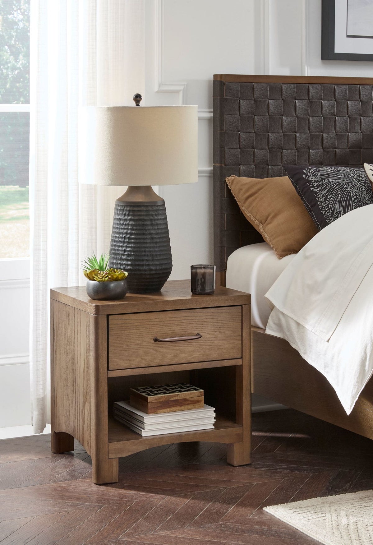 Arden - Nightstand