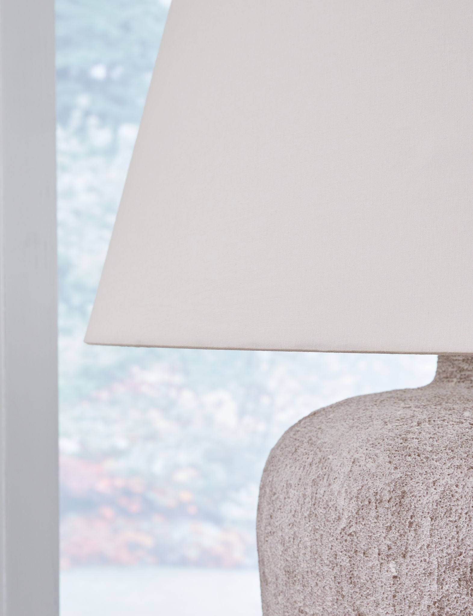 Danry - Distressed Cream - Metal Table Lamp - Urban Living Furniture (Los Angeles, CA)
